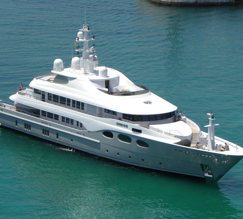 who owns fortunate sun yacht